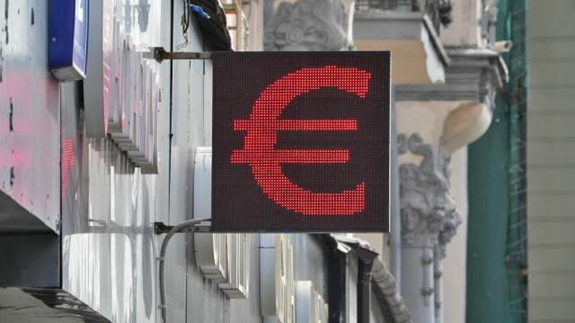 Фото - Bloomberg оценило риски для бизнеса ЕС в случае дальнейшего падения евро