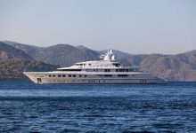 Фото - AFP: власти Гибралтара продали конфискованную яхту российского миллиардера за $37,5 млн