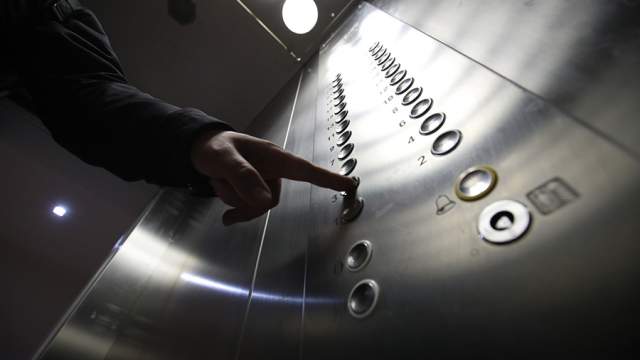Фото - В России началось производство грузопассажирских лифтов
